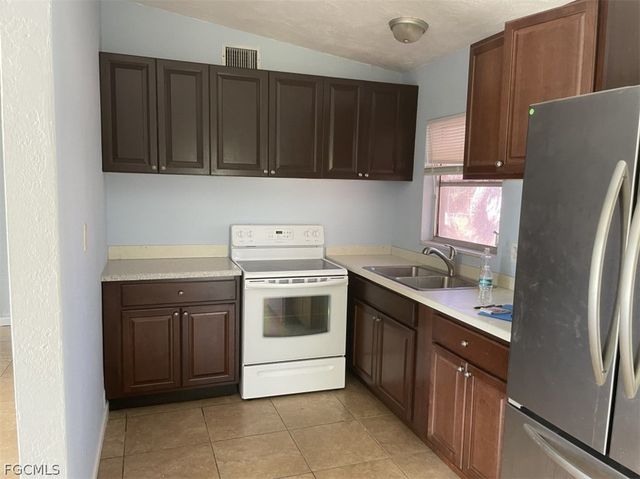 1160 Sumter DR, Fort Myers, FL 33905