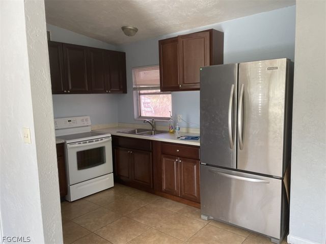 1160 Sumter DR, Fort Myers, FL 33905