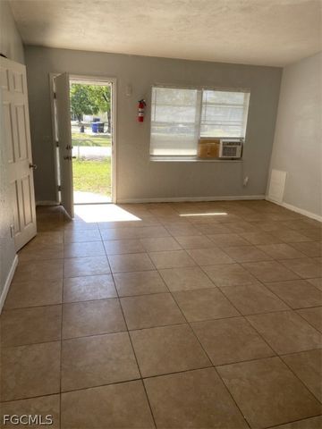 1160 Sumter DR, Fort Myers, FL 33905