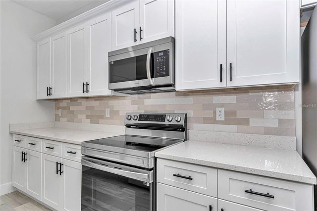 586 MARION OAKS TRL, Ocala, FL 34473