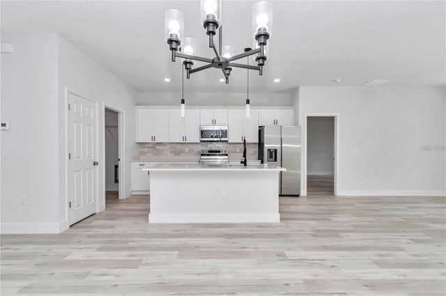 586 MARION OAKS TRL, Ocala, FL 34473