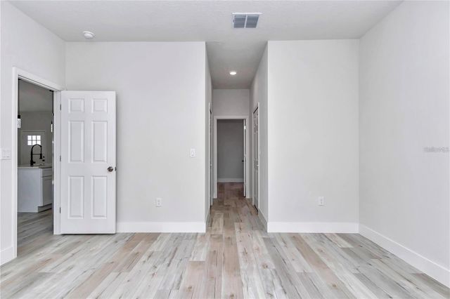 586 MARION OAKS TRL, Ocala, FL 34473