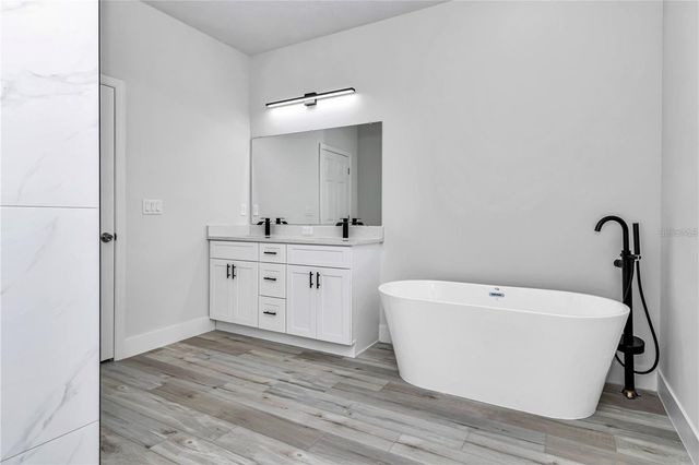 586 MARION OAKS TRL, Ocala, FL 34473