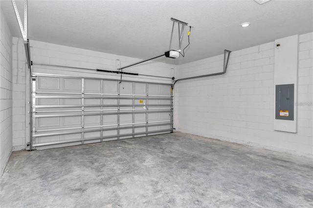 586 MARION OAKS TRL, Ocala, FL 34473