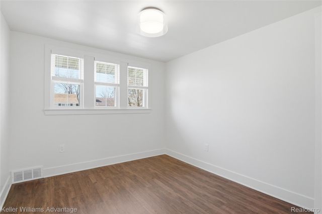 1029 Longfellow Avenue, Royal Oak, MI 48067