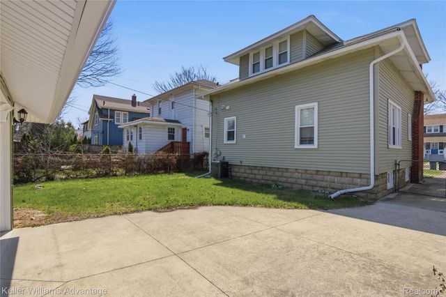 1029 Longfellow Avenue, Royal Oak, MI 48067