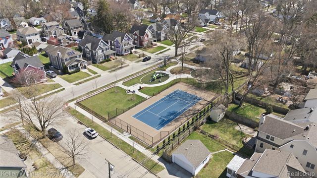 1029 Longfellow Avenue, Royal Oak, MI 48067