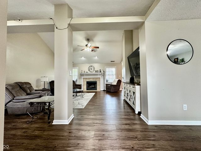 792 Abundance Lane, Avon, IN 46123