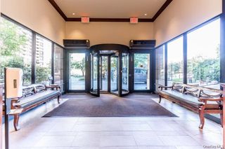 1 Bay Club Drive 8J, Bayside, NY 11360