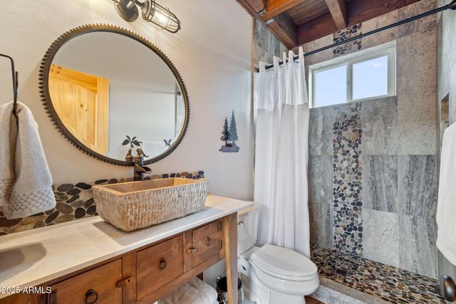 2702 COVERED WAGON Trail, Overgaard, AZ 85933