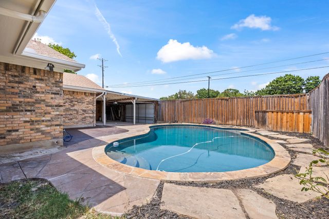 3837 Shadycreek Drive, Garland, TX 75042