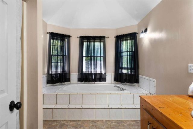 565 N Marble Street N, Rockmart, GA 30153