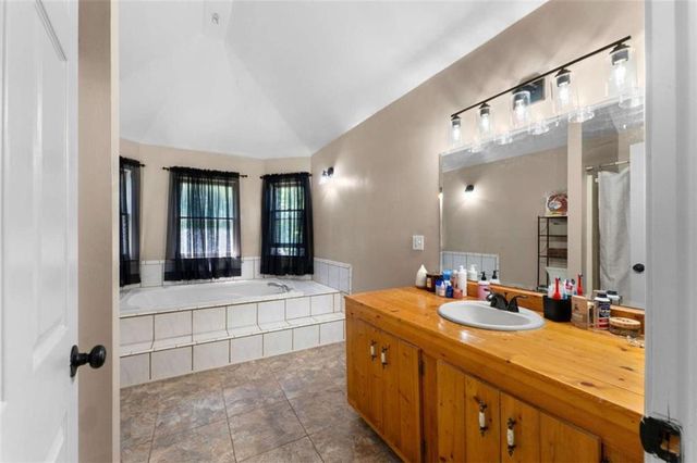 565 N Marble Street N, Rockmart, GA 30153