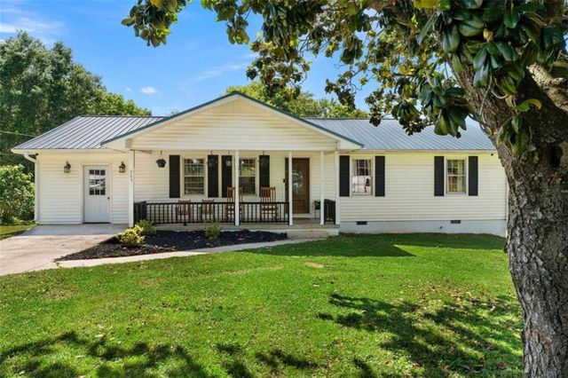 565 N Marble Street N, Rockmart, GA 30153
