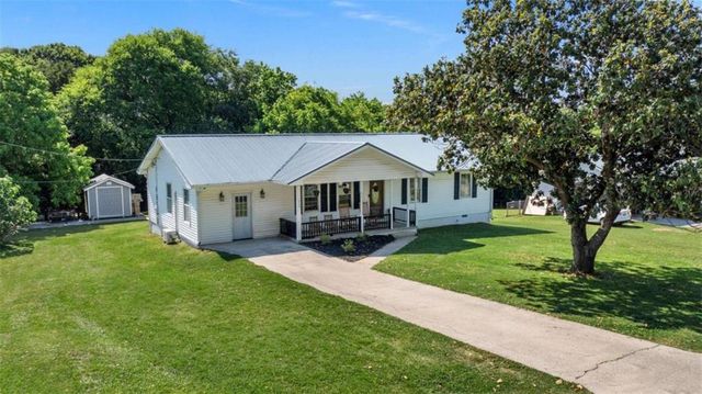 565 N Marble Street N, Rockmart, GA 30153