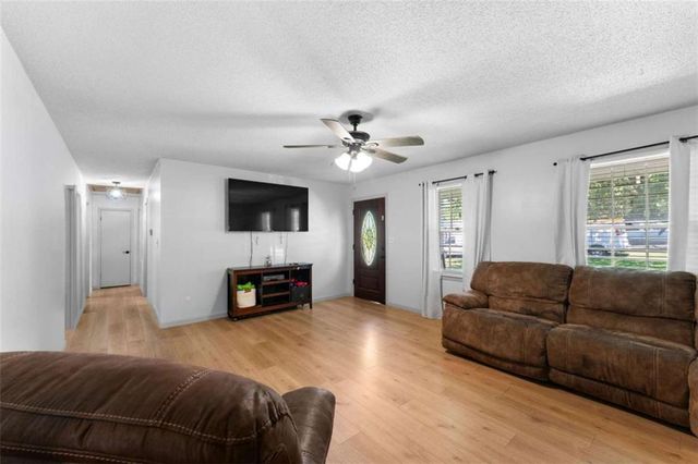 565 N Marble Street N, Rockmart, GA 30153
