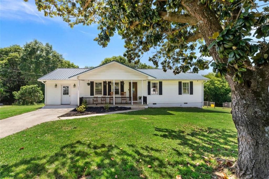 565 N Marble Street N, Rockmart, GA 30153