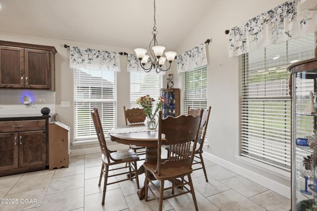 1104 Lakeview Drive, Webb City, MO 64870