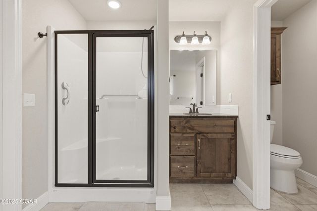 1104 Lakeview Drive, Webb City, MO 64870