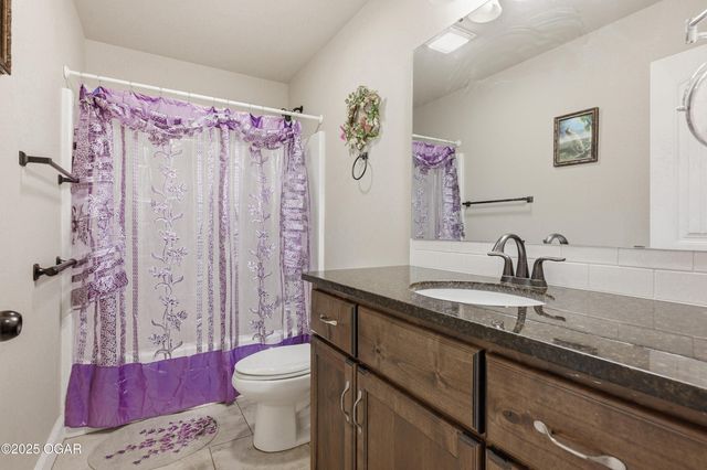 1104 Lakeview Drive, Webb City, MO 64870