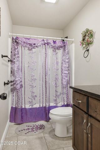 1104 Lakeview Drive, Webb City, MO 64870