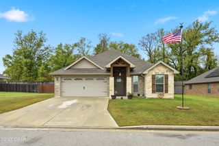 1104 Lakeview Drive, Webb City, MO 64870