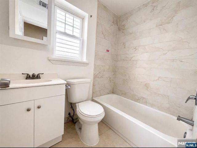 242 Rosa Parks Boulevard, Paterson, NJ 07501