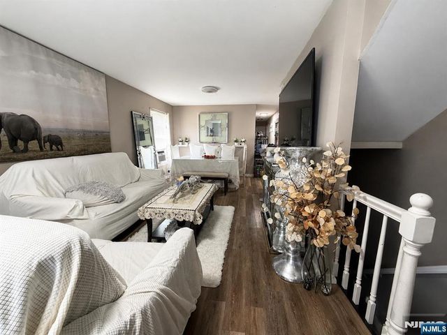 242 Rosa Parks Boulevard, Paterson, NJ 07501