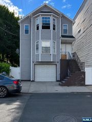 242 Rosa Parks Boulevard, Paterson, NJ 07501