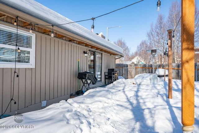 3017 Bettles Bay Loop, Anchorage, AK 99515