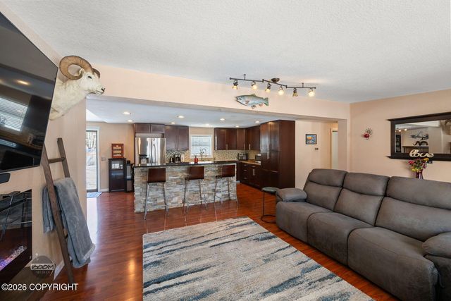 3017 Bettles Bay Loop, Anchorage, AK 99515