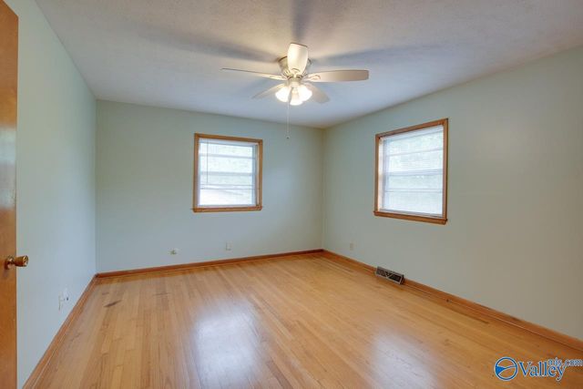 3902 Mccalley Place, Huntsville, AL 35805