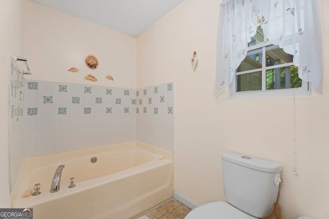398 Clydes Way, Jackson, GA 30233