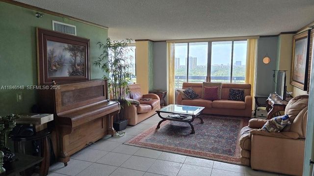 3400 NE 192nd Street 1205, Aventura, FL 33180