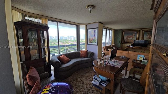 3400 NE 192nd Street 1205, Aventura, FL 33180