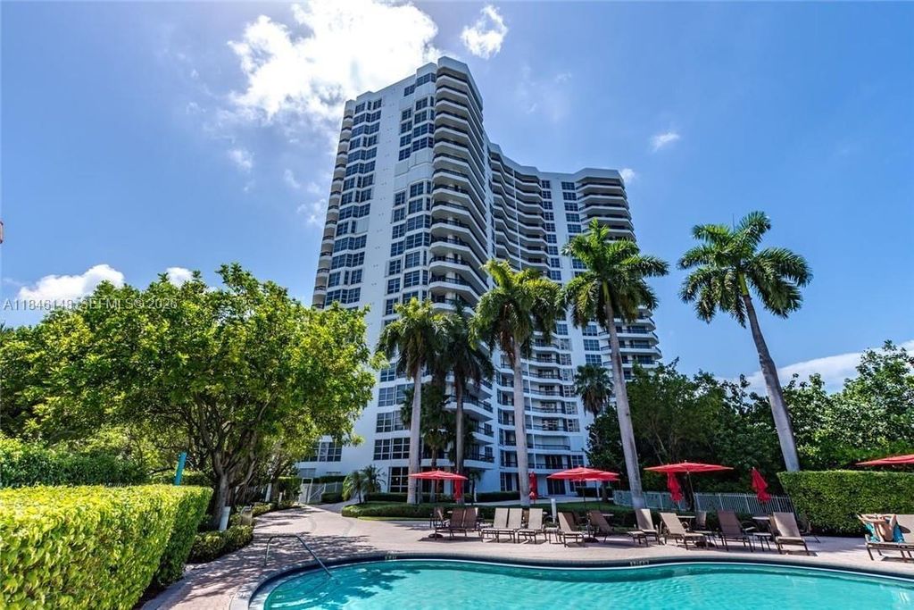 3400 NE 192nd Street 1205, Aventura, FL 33180
