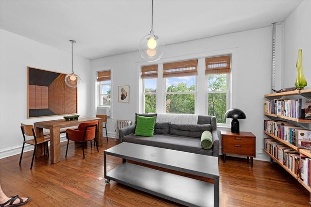 4862 N Ashland Avenue 3E, Chicago, IL 60640