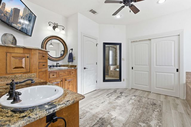 308 Oak Plaza CV, Georgetown, TX 78628