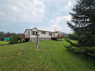 148 Perry Mills Rd, Champlain, NY 12919