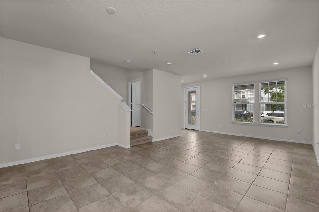 Image 6 of property listing at 14557 ORCHID ISLAND DRIVE, Orlando, FL 32827