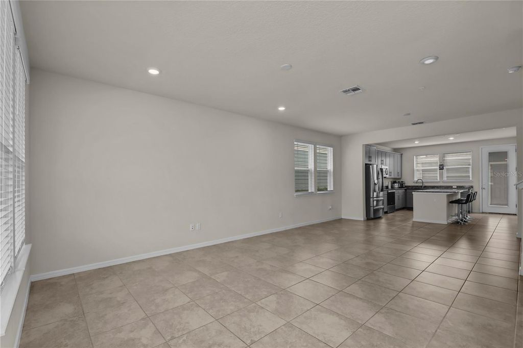 Image 7 of property listing at 14557 ORCHID ISLAND DRIVE, Orlando, FL 32827