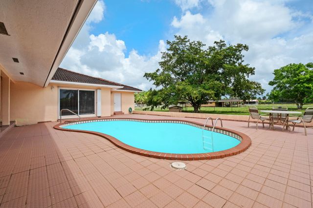 19340 SW 190th Street, Miami, FL 33187