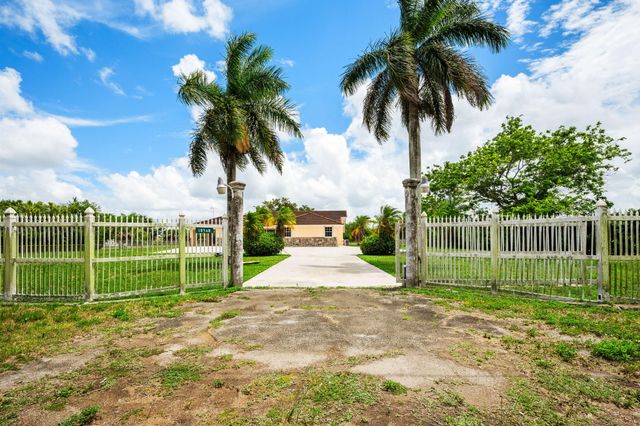 19340 SW 190th Street, Miami, FL 33187