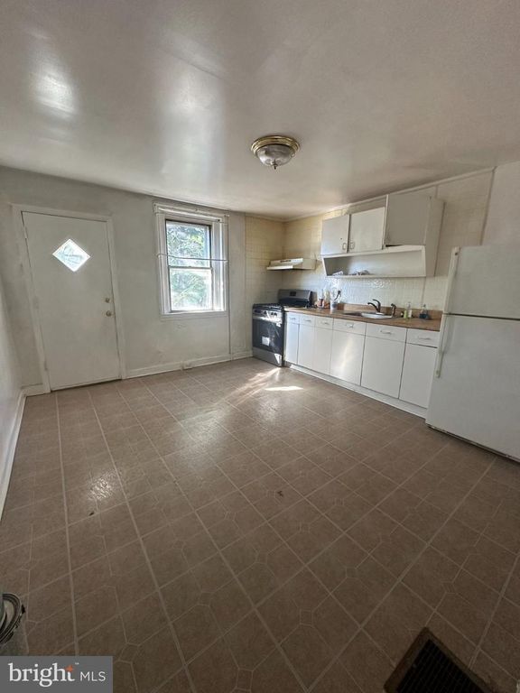 1354 S STANLEY ST, PHILADELPHIA, PA 19146 — photo 4