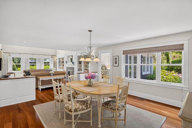 160 Main Street, Wellfleet, MA 02667