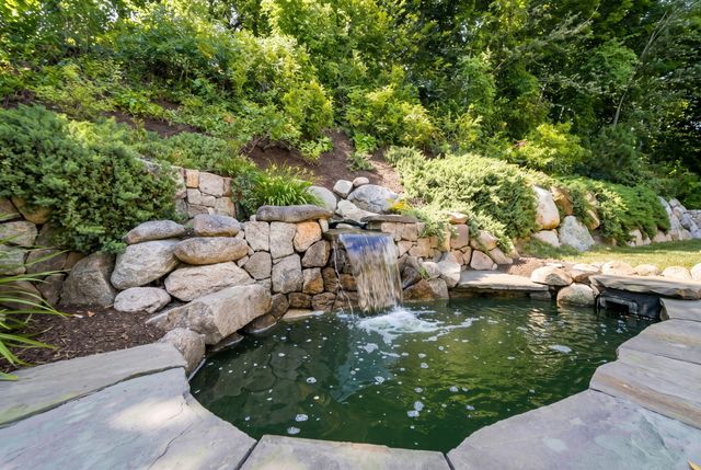 160 Main Street, Wellfleet, MA 02667
