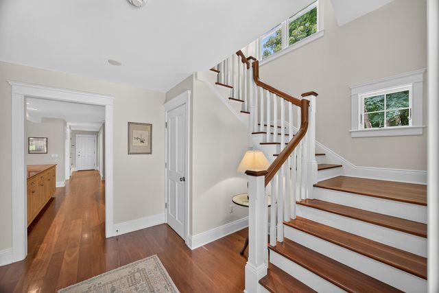 160 Main Street, Wellfleet, MA 02667