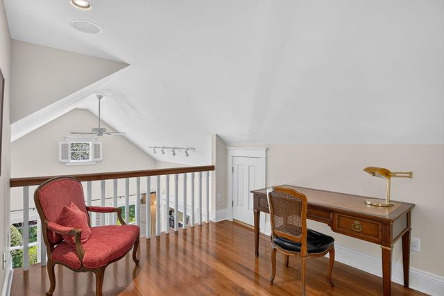160 Main Street, Wellfleet, MA 02667