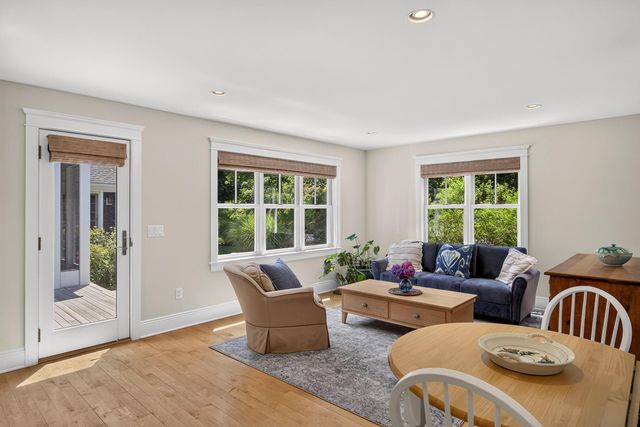 160 Main Street, Wellfleet, MA 02667