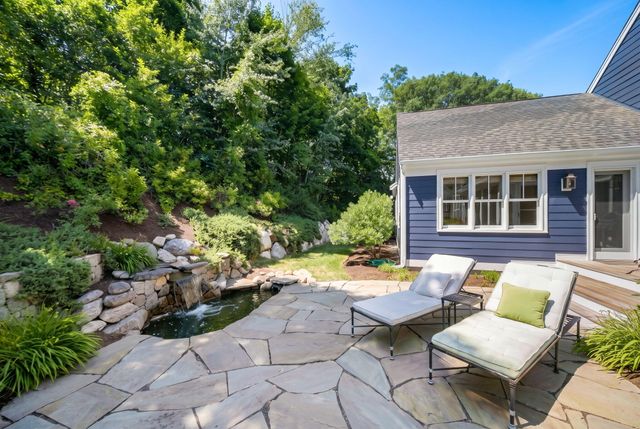 160 Main Street, Wellfleet, MA 02667
